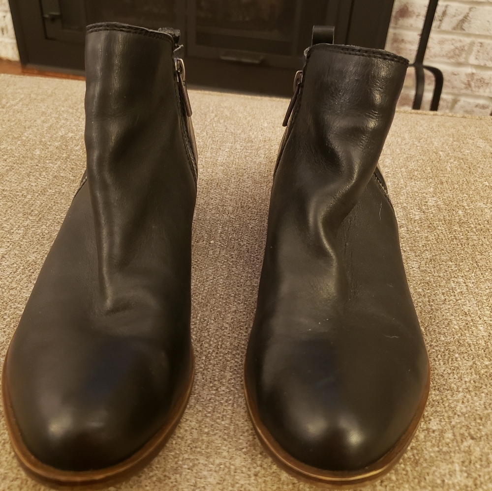 Lucky Brand black Leather Booties